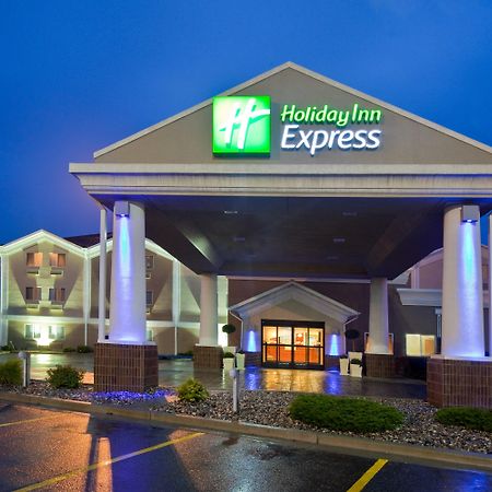 Holiday Inn Express Jamestown By Ihg Bagian luar foto