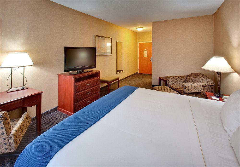 Holiday Inn Express Jamestown By Ihg Ruang foto